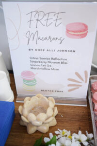Free macaron sign with creative cookie names